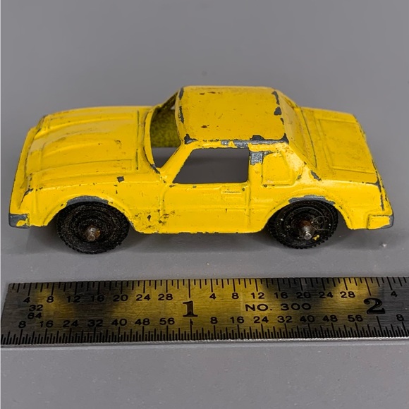 Tootsie Toy Chevy Monza Yellow - Picture 6 of 7
